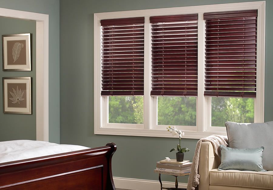 smart home company wa, smart home installation, Beyond HiFi, lutron shading, living room, wooden blinds, bellevue washington